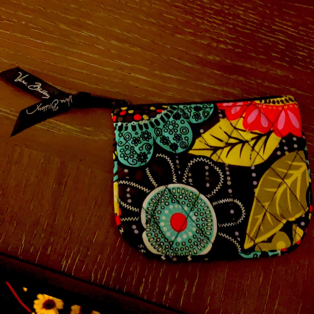 Little pouch for your wallet